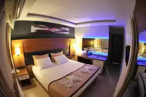 İZMİR OTEL KABAÇAM, Izmir