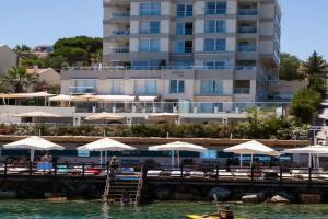 Hotels with pool and beach Hotels with pool and beach