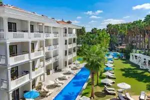 Utopia Resort & Residence, Avsallar