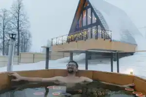 Nebesa Camping, Pavlovka