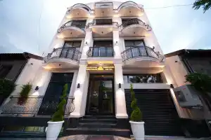 Emmanuel Hotel, Yerevan