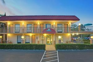 Days Inn by Wyndham Clearwater/Gulf to Bay, Clearwater