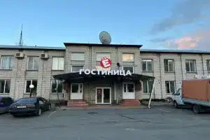 Gostinitsa Yo, Kamen-na-Obi