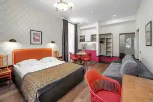 Friends Obuhov Hotel