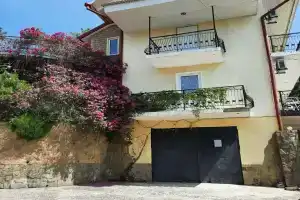 Byili-Zhili Guest house