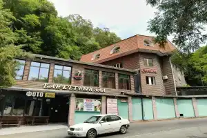 restaurant and hotel complex Corsica, Tuapse