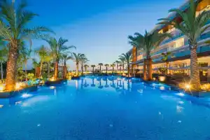 Amanti, MadeForTwo Hotels -