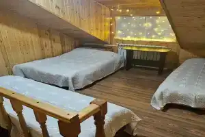 Dom na ulitse Pihtovyy mys 26 Cottage, Dombay