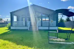 Efimonovo Life Cottage, Efimonovo