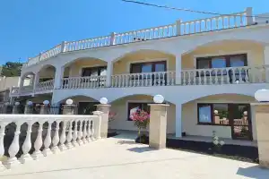 Artur Hotel, Malorechenskoye