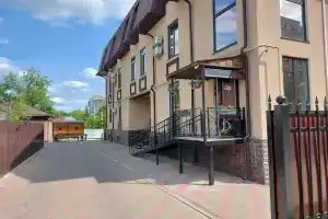 Vladimirskaya Hotel, Sergiyev Posad