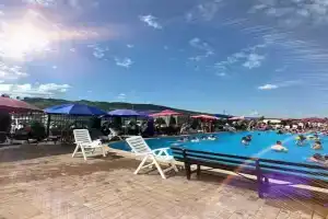 Recreation center u Mariny, Aushiger