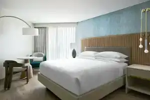 VEA Newport Beach, A Marriott Resort & Spa, Newport Beach