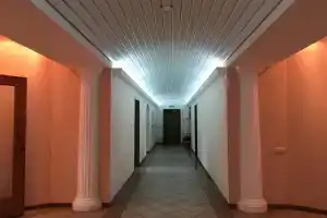 Senator Hostel, Moscow