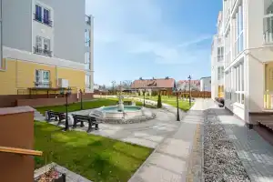 Zhiloe Pomeshchenie Klubnyj kompleks Morskoj, Yantarny