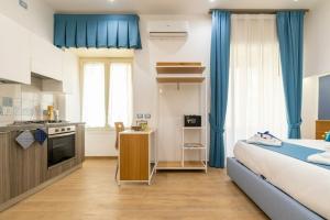 Le Meraviglie di Napoli, Naples