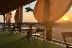 Paradise Hotel, Shtormove