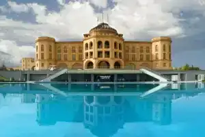Latar Hotel Complex, Yerevan