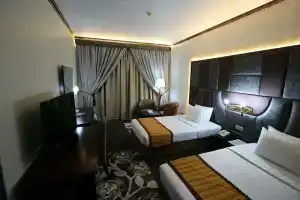 Knight Armour Hotel, Dubai