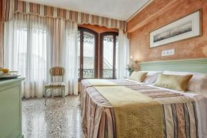 Hotel Firenze, Venice
