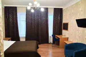 Akvareli na Vosstaniya Living quarters, St. Petersburg