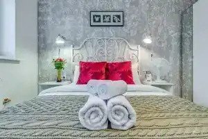 SyncotelHome Grin Grape Hotel