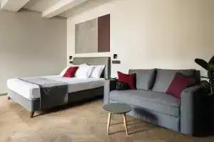 The Faces Historical Center Hotel