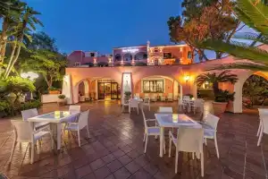 Hotel San Valentino, Ischia Town