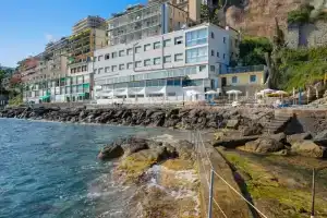 La Perla del capo hotel, Ospedaletti
