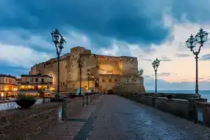 Cloister Inn, Naples