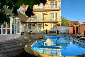 Lotos Hotel, Gelendzik