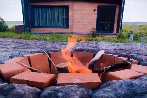 SchasteLyubitTishinu Camping, Ust-Kachka