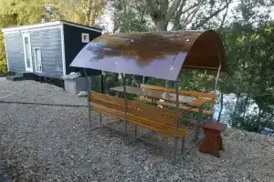 Kottedzh ( ) Cottage, Rostoshy