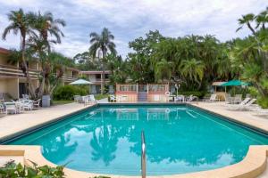 Golden Host Resort - Sarasota, Sarasota
