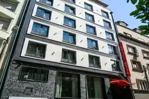 Crystal Hotel Belgrade, Belgrade