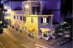 Hotel Savoia, Ospedaletti