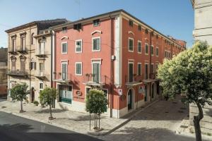 Hotel Montreal, Ragusa