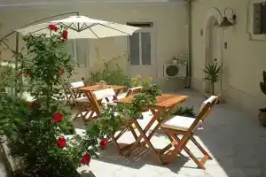 Chicchi di Melograno, Modica