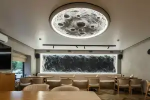 MoonLit Hotel, Makhachkala