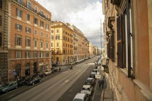 Domus Napoleone, Rome
