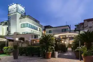 Magris Hotel, Naples
