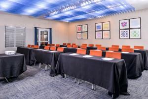 Holiday Inn Express Tampa N I-75 - University Area by IHG, Tampa