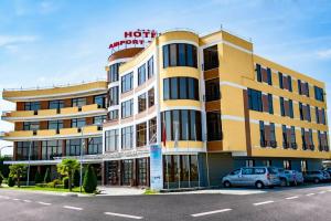Airport Tirana Hotel, Rinas