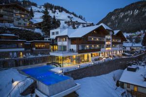 Hotel Interski, Santa Cristina Val Gardena