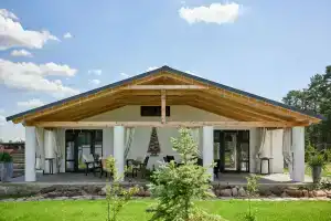 Narniya Guest house, Kamieniuki