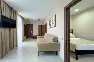 Dvorets Solntsa Hotel, Dzhubga