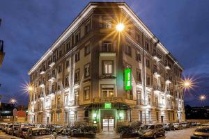 ibis Styles Napoli Garibaldi, Naples