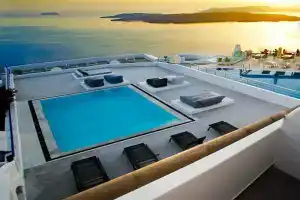 Amity Suites - Adults Only, Fira