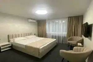 Randevu na Shodnenskoy Hotel, Moscow