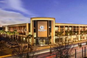 DoubleTree by Hilton Izmir Airport, Izmir